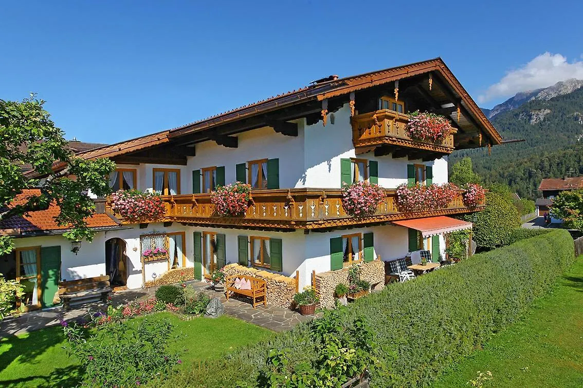 Apartment Ferienwohnungen Arnspitz Krun Germany